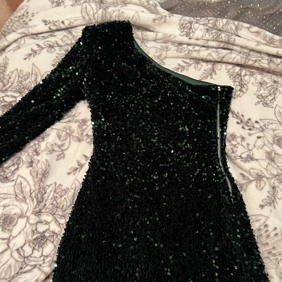 Green sequin dress- size small - Picture 2 of 2